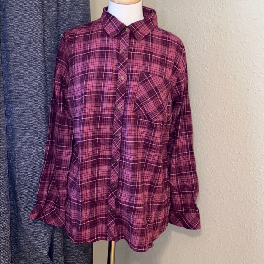 Sonoma Long Sleeves Plaid Maroon Pink Button Down